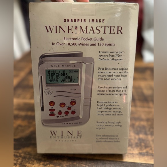 Sharper Image brand new Electronic wine/food pairing pocket guide - Picture 2 of 5